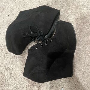Womens Shi by Journeys Booties 8
